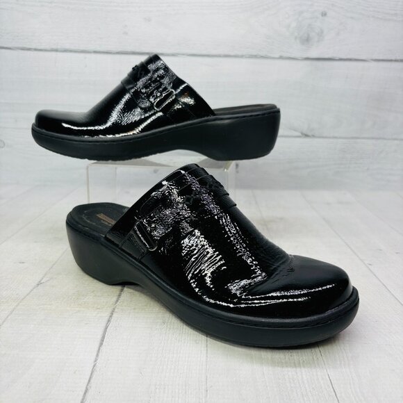 Clarks Womens Delana Amber Clog Black Patent Leather Shoes Slip On Size 8.5 - Picture 2 of 11